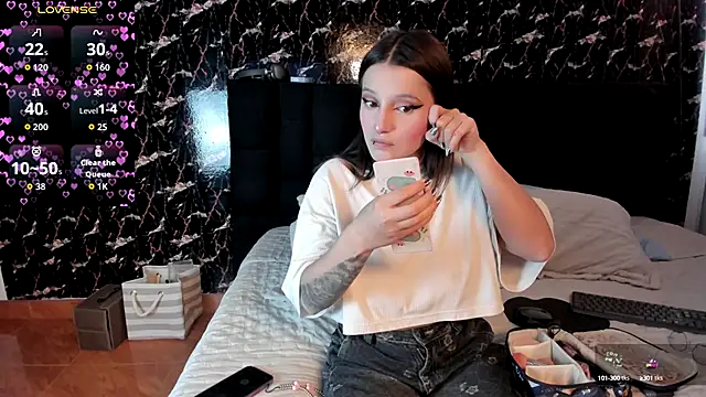 Elecktra sweet online show from October 15, 2025, 7:47 pm