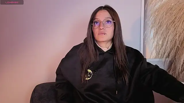 Elecktra sweet online show from April 14, 2026, 9:10 pm