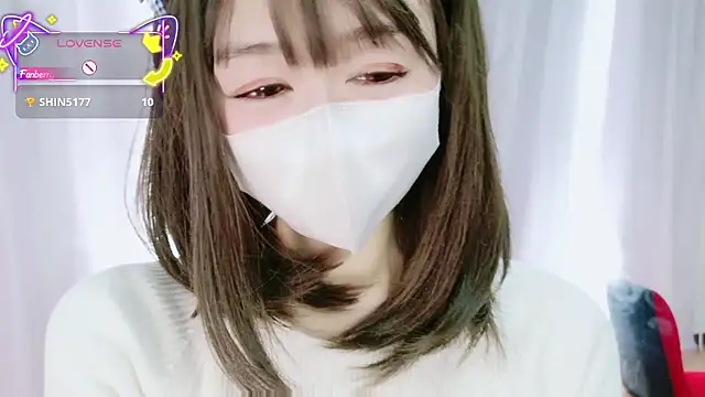 aaanyan online show from November 3, 2025, 1:51 am