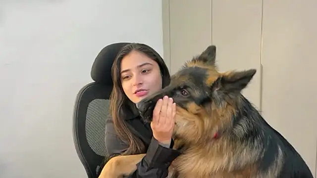 Snapshot of demieliss chatting on January 6, 2026, 7:06 pm demieliss online show from January 6, 2026, 7:06 pm