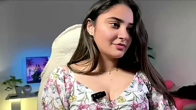 Snapshot of demieliss chatting on February 10, 2026, 6:50 am demieliss online show from February 10, 2026, 6:50 am