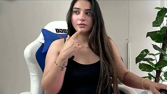 demieliss online show from April 8, 2026, 10:15 am