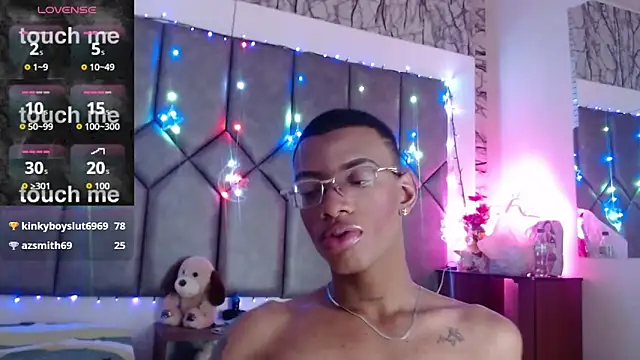 Tiffany Valentine15 online show from February 10, 2026, 7:01 am