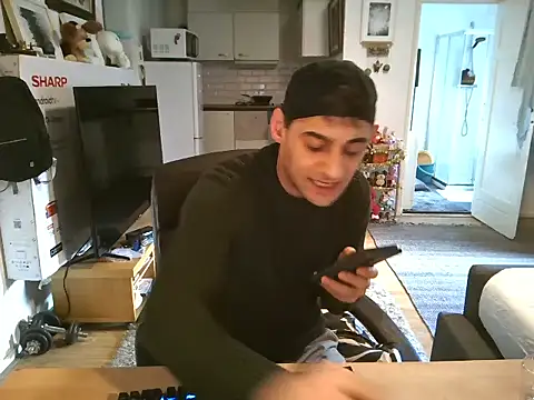 mihaimichael online show from October 24, 2025, 9:17 am