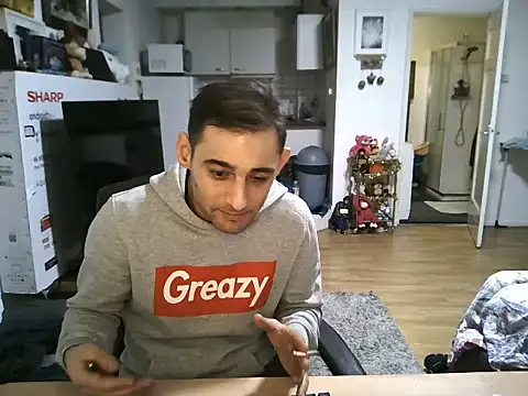 mihaimichael online show from November 12, 2025, 12:22 am