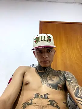 Snapshot of Herem369 chatting on December 19, 2025, 4:08 am Herem369 online show from December 19, 2025, 4:08 am