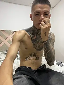 Snapshot of Herem369 chatting on February 7, 2026, 10:13 pm Herem369 online show from February 7, 2026, 10:13 pm