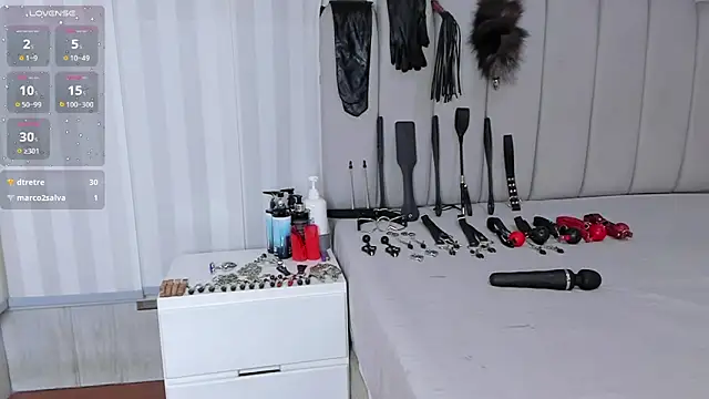 Snapshot of mileyerikson chatting on February 25, 2026, 5:17 am mileyerikson online show from February 25, 2026, 5:17 am