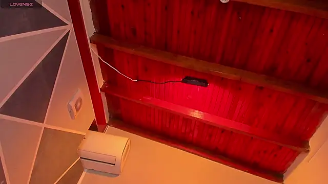 Snapshot of Karoll014 chatting on February 19, 2026, 12:12 pm Karoll014 online show from February 19, 2026, 12:12 pm