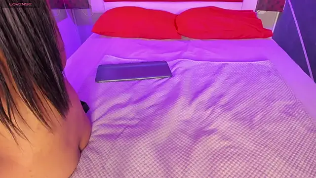 Snapshot of Karoll014 chatting on February 20, 2026, 11:54 am Karoll014 online show from February 20, 2026, 11:54 am