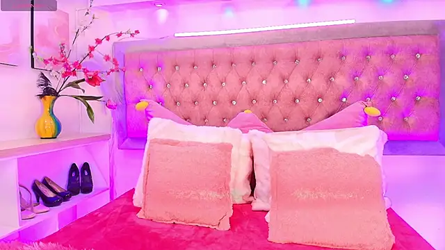 Tayzon Foxxx online show from October 11, 2025, 12:47 pm