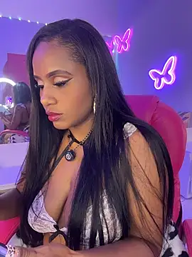 AlisonHoot69 online show from April 21, 2026, 2:37 am