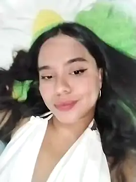 Marilyn-Cooper online show from December 15, 2024, 5:31 pm