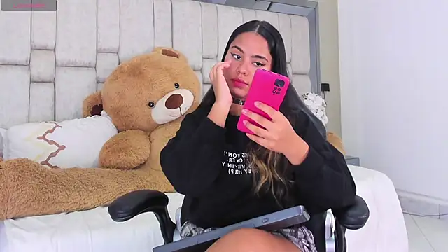 Marilyn-Cooper online show from January 5, 2025, 6:46 am