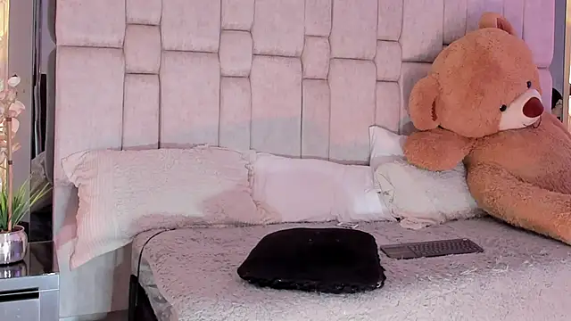 Marilyn-Cooper online show from February 20, 2025, 6:28 am