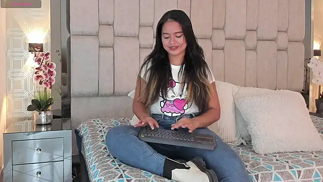 Marilyn-Cooper online show from February 26, 2025, 4:25 am