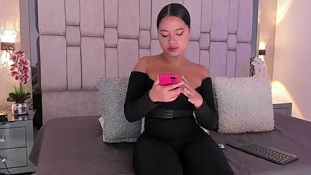 Marilyn-Cooper online show from March 14, 2025, 4:10 am