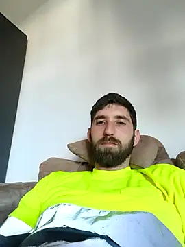 Snapshot of kevcore96 chatting on November 25, 2025, 1:44 pm kevcore96 online show from November 25, 2025, 1:44 pm