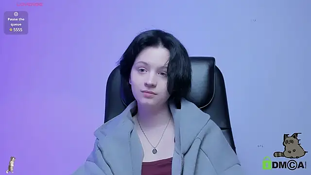 Snapshot of Alina_Mills chatting on December 9, 2024, 10:32 am Alina Mills online show from December 9, 2024, 10:32 am
