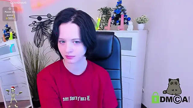 Snapshot of Alina_Mills chatting on December 17, 2024, 10:44 am Alina Mills online show from December 17, 2024, 10:44 am