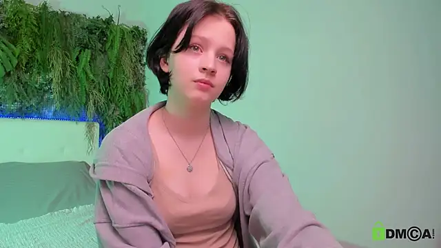 Snapshot of Alina_Mills chatting on February 10, 2025, 3:53 pm Alina Mills online show from February 10, 2025, 3:53 pm