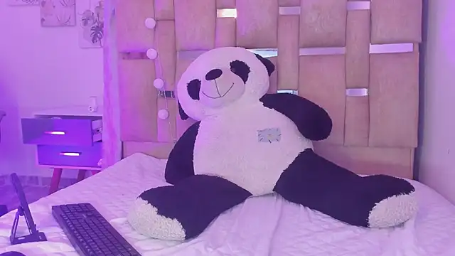 Black Rose2 online show from January 9, 2026, 12:08 pm