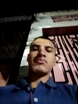 Snapshot of Rogersmit2 chatting on May 6, 2026, 1:36 am Rogersmit2 online show from May 6, 2026, 1:36 am