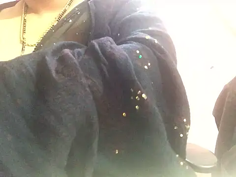 Snapshot of Desi_bhabhiii chatting on December 20, 2024, 8:38 am Desi bhabhiii online show from December 20, 2024, 8:38 am