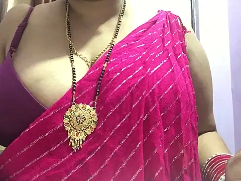 Snapshot of Desi_bhabhiii chatting on February 18, 2025, 5:42 am Desi bhabhiii online show from February 18, 2025, 5:42 am