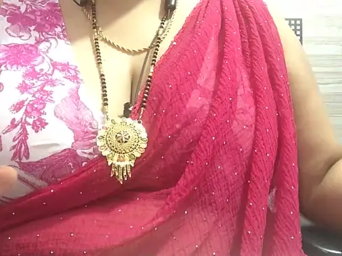 Snapshot of Desi_bhabhiii chatting on February 19, 2025, 9:17 am Desi bhabhiii online show from February 19, 2025, 9:17 am