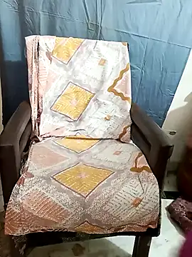 Snapshot of Desi_bhabhiii chatting on March 15, 2025, 5:41 am Desi bhabhiii online show from March 15, 2025, 5:41 am