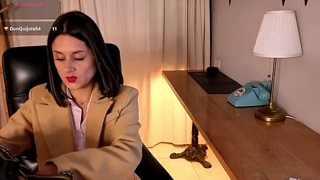 Alice milf  online show from January 8, 2026, 11:12 am