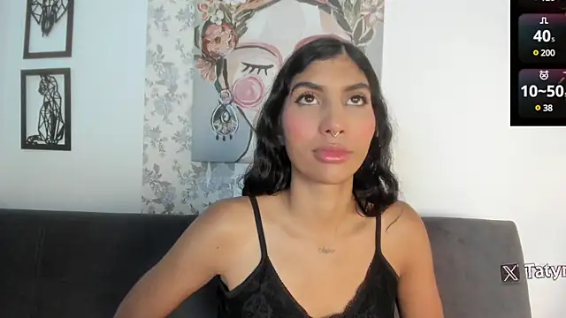 Snapshot of taty_miller chatting on February 18, 2025, 8:14 pm taty miller online show from February 18, 2025, 8:14 pm