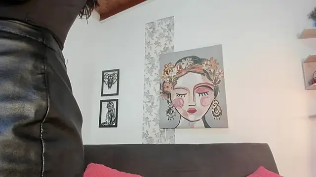 Snapshot of taty_miller chatting on February 22, 2025, 8:20 pm taty miller online show from February 22, 2025, 8:20 pm