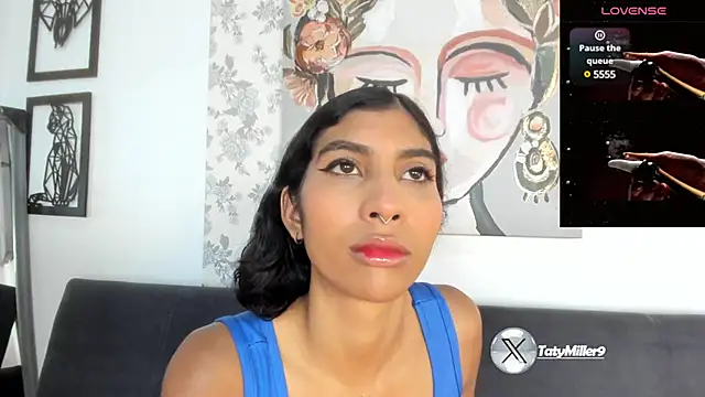 Snapshot of taty_miller chatting on February 25, 2025, 8:19 pm taty miller online show from February 25, 2025, 8:19 pm