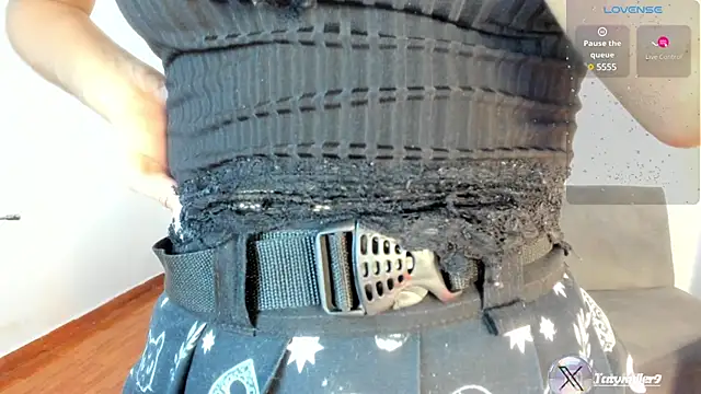 Snapshot of taty_miller chatting on March 10, 2025, 8:23 pm taty miller online show from March 10, 2025, 8:23 pm