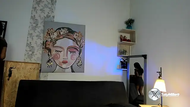 Snapshot of taty_miller chatting on March 17, 2025, 8:30 pm taty miller online show from March 17, 2025, 8:30 pm