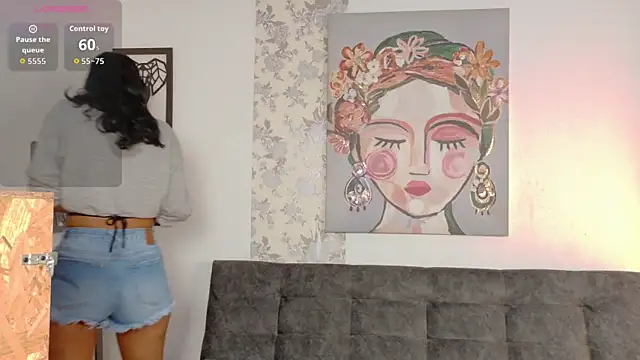 Snapshot of taty_miller chatting on October 4, 2025, 8:29 pm taty miller online show from October 4, 2025, 8:29 pm