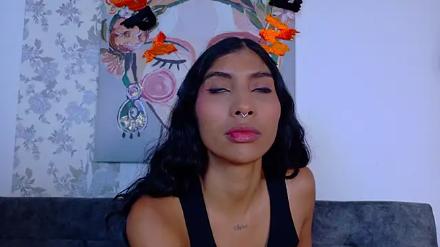 Snapshot of taty_miller chatting on October 24, 2025, 10:50 pm taty miller online show from October 24, 2025, 10:50 pm