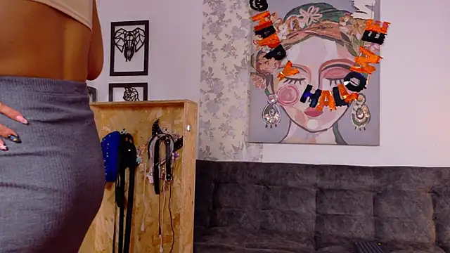 Snapshot of taty_miller chatting on October 27, 2025, 8:24 pm taty miller online show from October 27, 2025, 8:24 pm