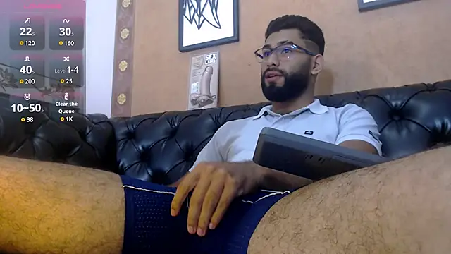 Snapshot of MattewRey chatting on December 27, 2024, 9:32 pm MattewRey online show from December 27, 2024, 9:32 pm