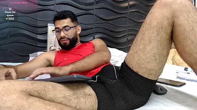 Snapshot of MattewRey chatting on January 17, 2025, 10:45 pm MattewRey online show from January 17, 2025, 10:45 pm