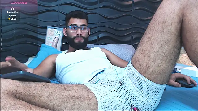 Snapshot of MattewRey chatting on January 20, 2025, 9:53 pm MattewRey online show from January 20, 2025, 9:53 pm