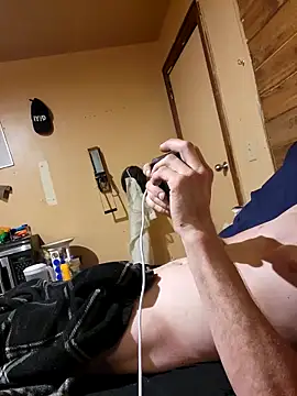 Snapshot of BigDDave6979 chatting on March 22, 2025, 6:43 am BigDDave6979 online show from March 22, 2025, 6:43 am