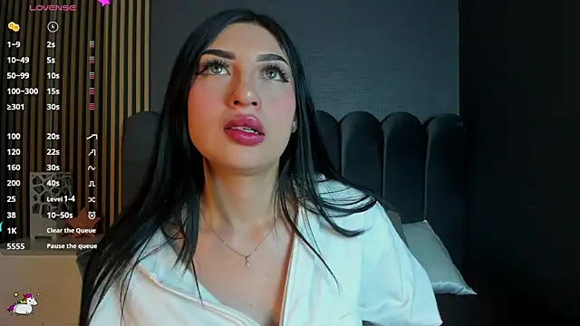 Nicolette ks  online show from February 19, 2026, 4:30 am