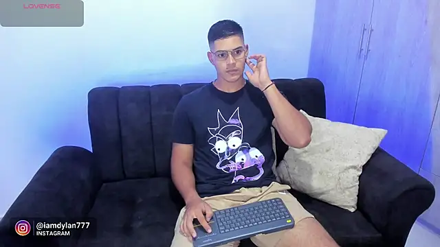 Iamdylan777 online show from January 28, 2025, 1:39 am