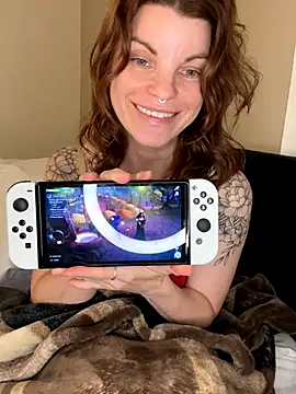 Snapshot of wildefaye chatting on October 13, 2025, 2:11 am wildefaye online show from October 13, 2025, 2:11 am