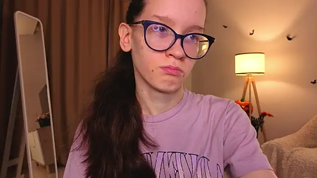 BettyBrowni online show from November 29, 2025, 4:10 pm