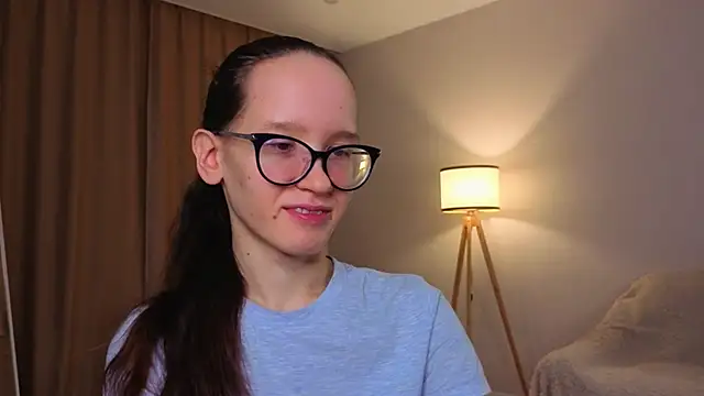 BettyBrowni online show from January 7, 2026, 4:09 pm