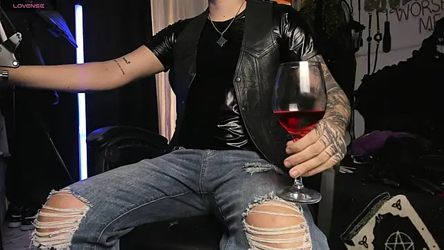 allanhurtss online show from December 27, 2024, 9:22 pm